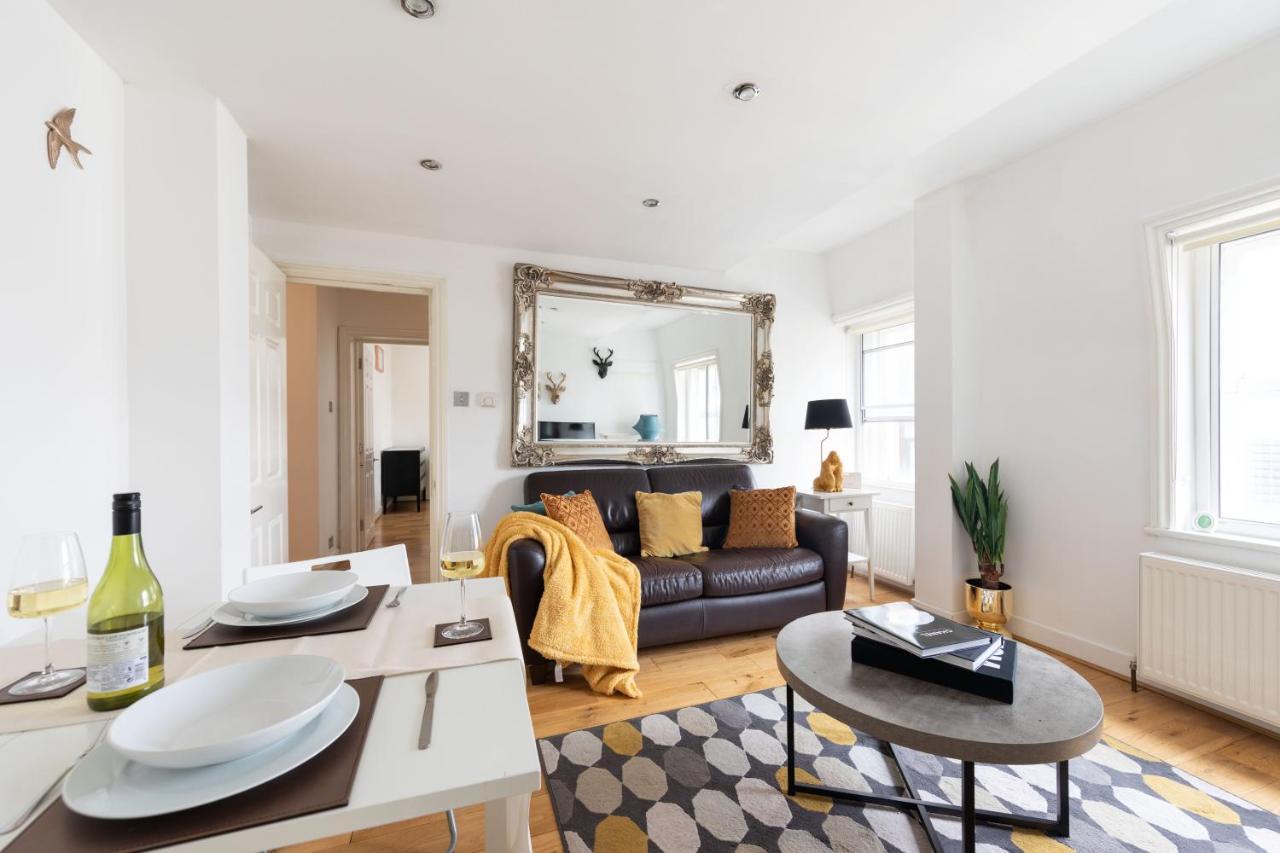 Spacious 1 Bed Oxford Street Apartment - Sleeps 4 Londen Buitenkant foto